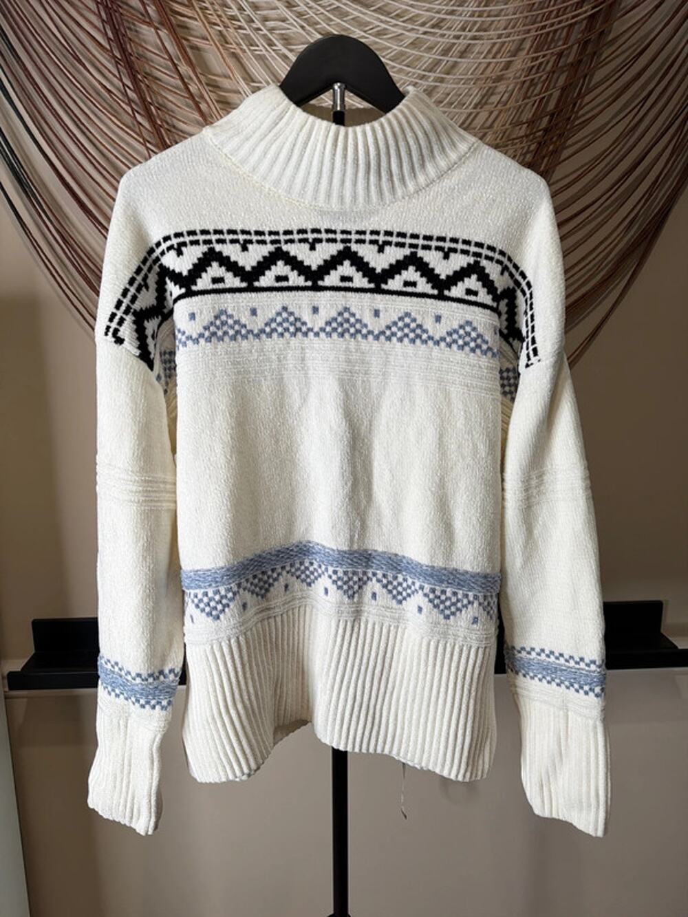 Christian Siriano NWOT Chenille  sweater XL 3472